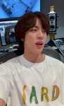 방탄소년단 진 n월의 석진 티셔츠, 몇 초 만에 바로 품절