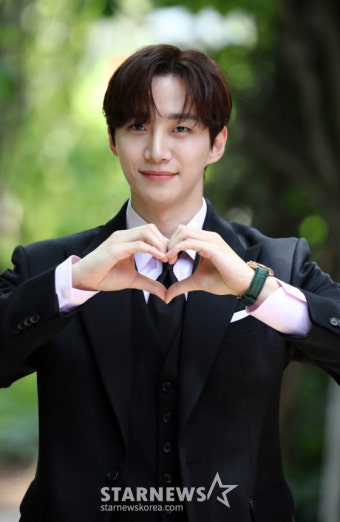'킹더랜드' 인기ing..이준호, 22주 연속 스타랭킹 男배우 1위 등극