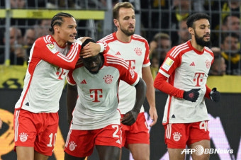 김민재, '첫 꿀벌 사냥' 완벽했다! 케인 해트트릭 대폭발... 뮌헨, 도르트문트 4-0 '데어 클라시커 완승'
