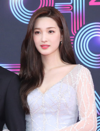양육권 포기? 누가 율희 모성애에 돌을 던지나[FOCUS]
