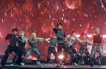 'AAA 3년 연속 대상' 스트레이키즈, 열정 넘치는 무대[AAA 스페셜 포토]