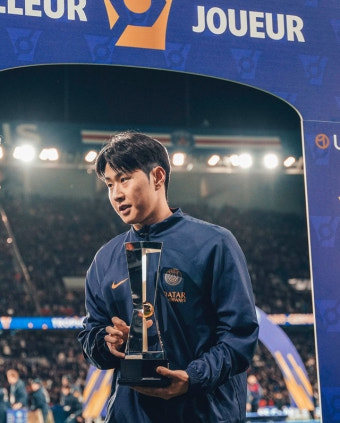 '이강인 평점이...' 프랑스 매체 황당한 기준, 시즌 3호골+결승골+첫 트로피에도 아쉬운 평가... PSG 12번째 슈퍼컵 우승