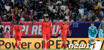 '초비상' 클린스만호, 8강 뼈아픈 선제 실점... 한국 0-1 호주