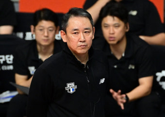 '日 국대' 파리올림픽 보낸 프랑스 출신 명장, V리그 온다!... 필립 블랑 감독, 다음 시즌 현대캐피탈 부임 [공식발표]