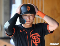 씠젙썑 MLB 븳 寃쎄린룄 븞 쎇怨 '꽑援ъ옄' 룊媛씪땲... 紐⑤몢媛  珥덈삎 怨꾩빟, 윋 빞援 뿭궗 깉濡 띁떎