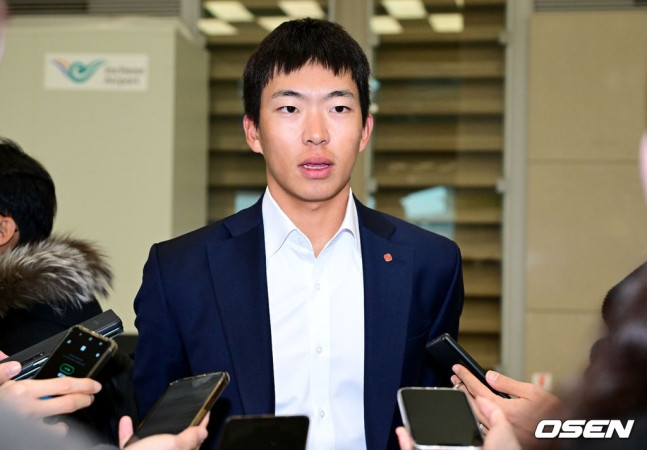 롯데 윤동희, 왼쪽 허벅지 근육 손상으로 인한 부상… 전력에서 이탈