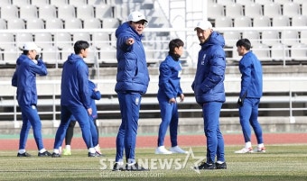 [포토] 황선홍 '손흥민-이강인과 대화 더 나누겠다'