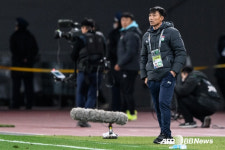 114위 북한, 日 초호화 유럽파 공격진 1골로 막았다... 신영남 감독 경기 내용 좋았다 뿌듯