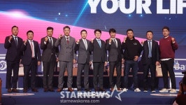 [포토] 감독의 출사표는 표정에 있다