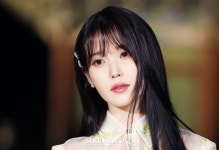 아이유 콘서트 누명 피해자 자리 논란..이담 측 메뚜기 관객으로 추론 [공식]