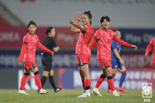 27초 골 신기록! 여자축구 필리핀에 2-1 승... 벨호 2연승 최유리 1골 1도움 [이천 현장리뷰]