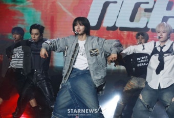 엔카이브 '힘 넘치는 무대'[포토]