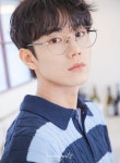 피원하모니(P1Harmony) 인탁, '꽃 구경 갈래?' [★포토]