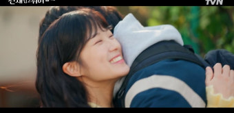 변우석김혜윤, 포옹+손깍지..설렘 가득 첫 데이트 [선업튀]