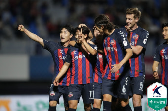 '이승우 환상 감아차기 7호골' 수원FC, 대구에 2-0 완승... 최근 3경기 2승+상위권 맹추격 [수원 현장리뷰]