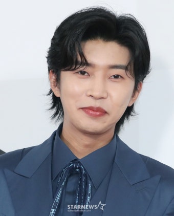 임영웅, JTBC 뭉쳐야 찬다3에서 홈 댄스 챌린지 공개! - 새로운 매력 발산