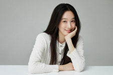설렌헤어 | '졸업' 정려원 "위하준과 베드신 진짜 야해..역시 감독님" [인터뷰③]