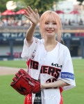 [포토] 송하영의 금빛 로맨스