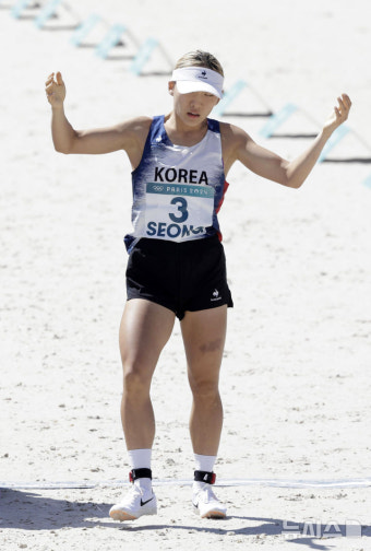 '값진 동메달' 성승민 근대5종 새역사! 아시아 최초 여자부 메달 획득... 韓 대기록까지[파리 2024]