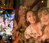 유진♥기태영, 13년 차 부부의 초밀착 스킨십..바다 꿀 떨어져
