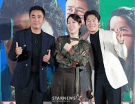 류승룡-염혜란-진선규 아마존 활명수, 최고[★포토]