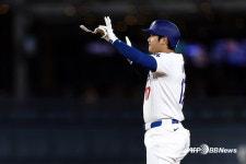 오타니 이런 불운이..., 호수비에 안타 뺏기고→자신 앞에서 삼중살... 7G 만에 홈런-도루 추가 못했다