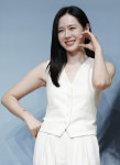 현빈♥ 손예진, 영화 촬영 중 겹경사..바쁜 연말 행복한 부부 [스타이슈]