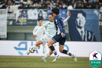 티아고-전진우 쾅쾅! 전북, '오스마르 골' 서울이랜드에 2-1 승강 PO 진땀승... 잔류 희망 키웠다 [목동 현장리뷰]
