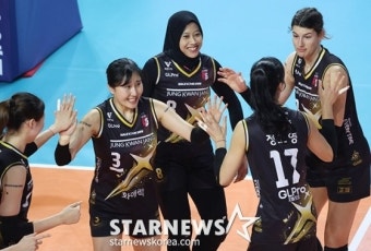김연경·허수봉 독주 드디어 끝냈다! '3라운드 하드캐리' 메가·비예나 MVP 선정[공식발표]