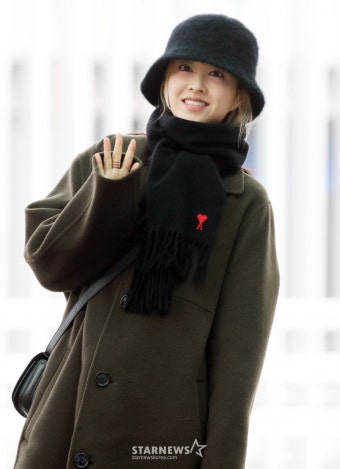 tvN 드라마 미지의 서울, 박보영의 1인 2역 연기로 팬들의 기대 고조