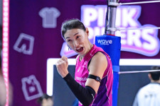 김연경·피치·정윤주 45점 합작 흥국생명→2위 현대건설 압도 선두 질주... 6050명 매진 삼산 열기 미쳤다 [인천 현장리뷰]