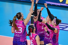 김연경·피치·정윤주 45점 합작 흥국생명→2위 현대건설 압도 선두 질주... 6050명 매진 삼산 열기 미쳤다 [인천 현장리뷰]