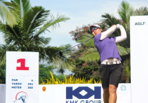 KLPGA 5승 조정민, 中 지유아이 제치고 드림투어 인니오픈 단독 선두 5언더파 쳐 우승할 것