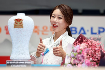 '세상에 이런 천재가...' 김가영 '6연속 우승+상금 5.8억 돌파'... 