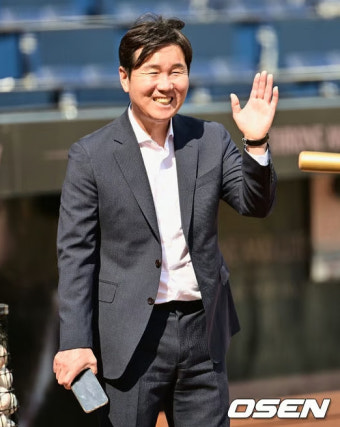 '더 이상 굴욕은 없다' 류지현 감독, WBC 위해 '762승 드림팀' 꾸렸다... 대만행→예선 전력분석 나선다