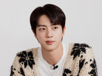 방탄소년단 진, ASEA 2025 MC 어울리는 대세 남돌 1위