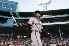 이정후, 양키스 상대 시즌 첫 홈런 폭발! ML 87승 상대 3점포→생애 첫 뉴욕 원정서 해냈다