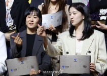 [포토] 이다현 명옥 언니, 하트는 말이죠