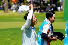 6타 뒤집은 대역전극 문도엽의 환상 아이언샷, 통산 4승 안겼다... 김백준-이정환 공동 2위 [KPGA]