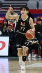 [포토] 강성욱 멍들어도 중원 사령관