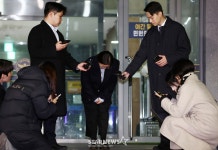 [속보] 박나래, 경찰 조사 후 귀가..주사이모·남친 질문엔 '침묵'