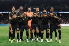 '환상 턴→킬러 어시스트' 손흥민 7호 도움 작렬, LAFC 챔피언스컵 1-1 무승부... 공식 6연승 실패
