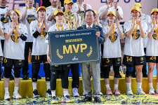생애 첫 챔결 MVP 허예은 여자농구 인기 고민 많아... 국제대회서 사고 치고파 [용인 현장]