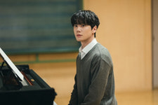 '포핸즈' 송강·이준영·장규리, 교복 입고 낭만 치사량