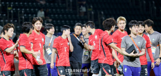 [포토] '이제 베트남 잡고 4강 가자!' 사우디 2-0으로 따돌리며 8강행 이민성호