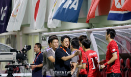 [포토] 사우디 2-0으로 따돌리며 8강행 이민성 감독