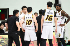 '무려 34리바운드' 마레이 KBL 새역사, 역대급 골밑 장악... LG, 88-83 모비스 격파