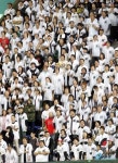 [사진]혹시 축구장(?), 롯데 팬들의 특이한 응원