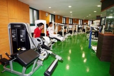 광주구장, 돗토리형 스포츠센터 생겼다