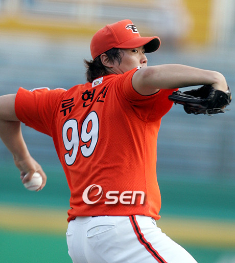 한화 이글스, 선두 탈환 불발... 류현진 무실점 호투에도 LG에 패배